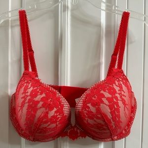 Victoria’s Secret Dream Angels Lace Push-up Bra